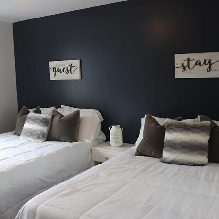 Lakeview Motel & Cottages Sauble Beach Bagian luar foto