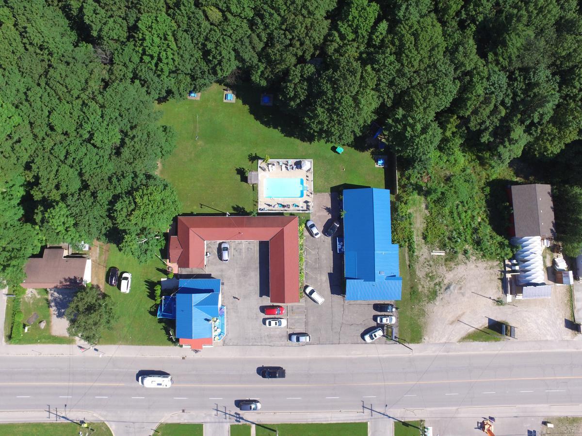 Lakeview Motel & Cottages Sauble Beach Bagian luar foto